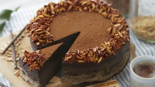 12 All-Time Classic Keto Chocolate Recipes – Keto Fudge, Cakes & Cookies